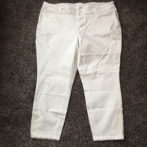 Maurices Size 22 Capri bnwot